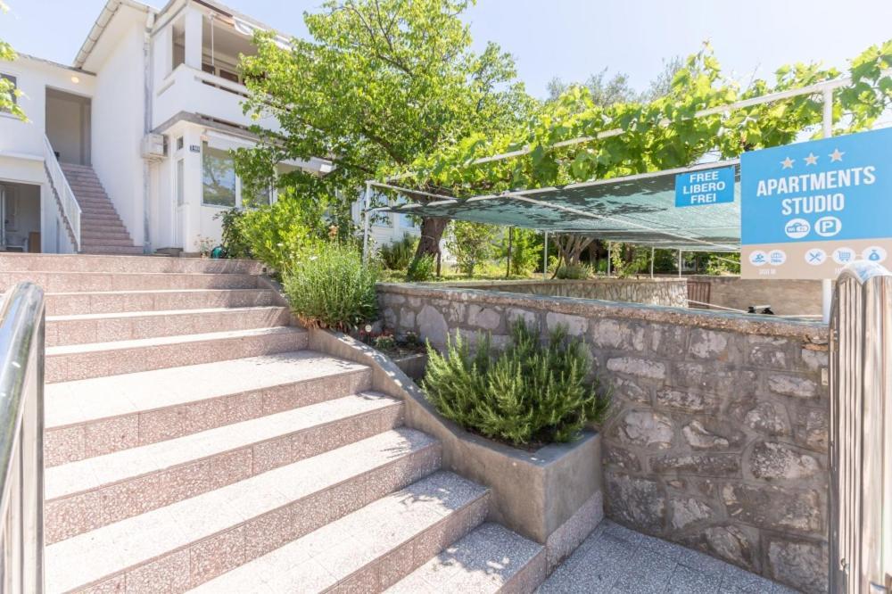 Apartments Meri Baška Kültér fotó