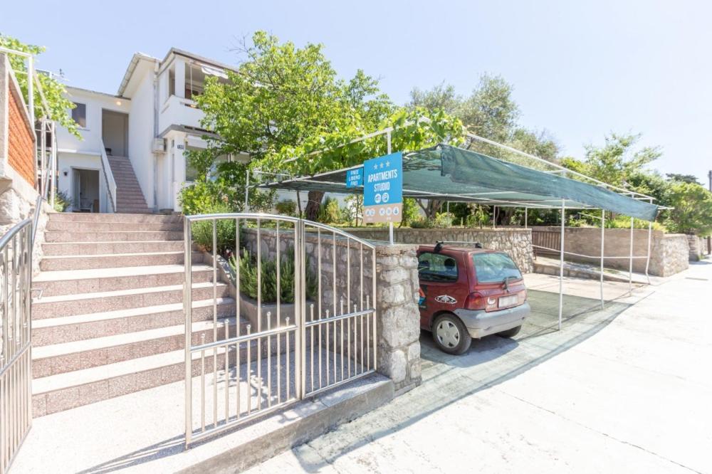 Apartments Meri Baška Kültér fotó